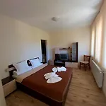 Guest house Aleksandrina Kipilovo