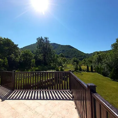 Guest house Aleksandrina Kipilovo