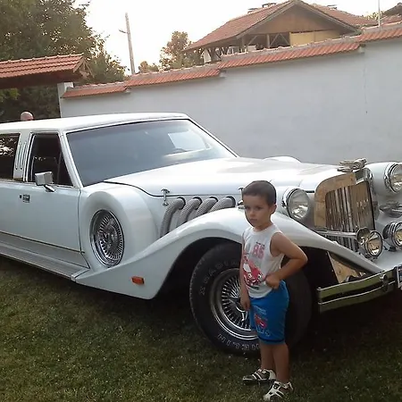 Aleksandrina Guest house Kipilovo